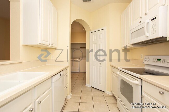 Building Photo - 7801 Point Meadows Dr