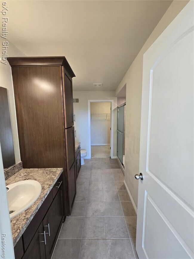 Building Photo - 1164 Starwood Ln