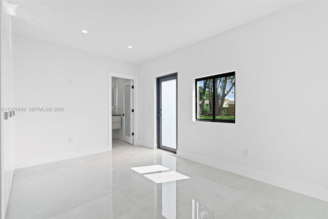 Building Photo - 4800 SW 61st Ave