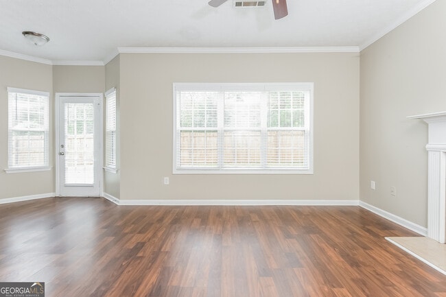 Building Photo - 5807 Goldleaf Way