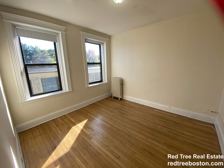 Building Photo - 1148 Commonwealth Ave