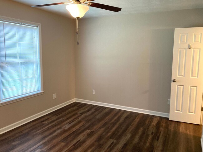 Building Photo - Charming 3 bed, 3 bath Home in Prime Augusta Location