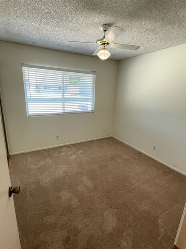 Building Photo - **Coming Soon** Modern Irvine Townhome in ...