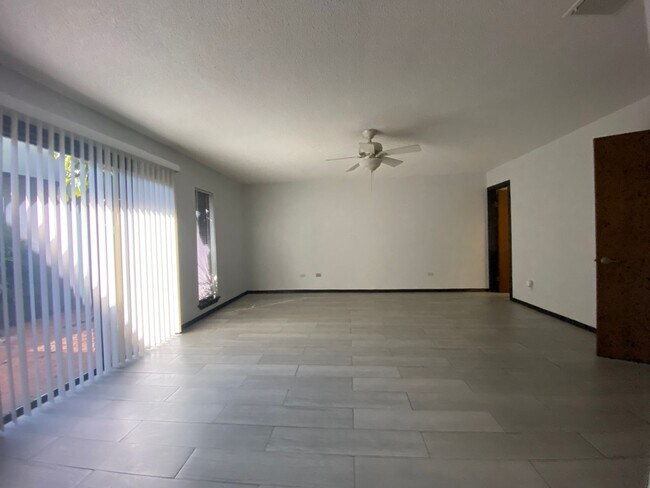 Building Photo - Beautiful 3bed/ 2bath home in Mcallen area