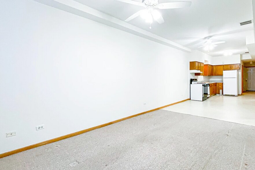 Building Photo - 1812 W Thomas St