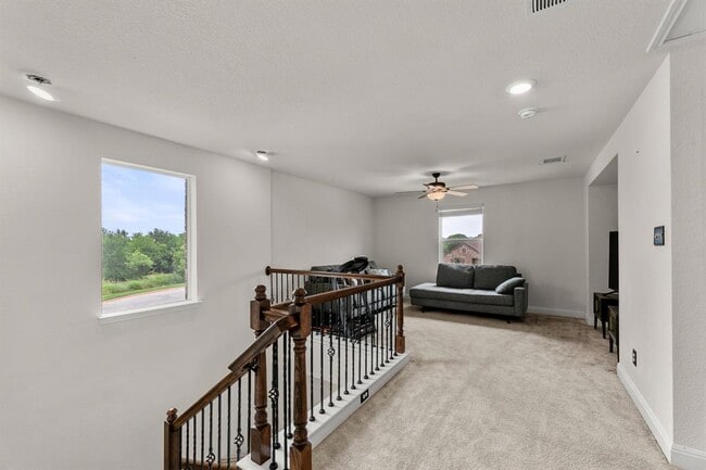 Building Photo - 2471 Sunrise Rd