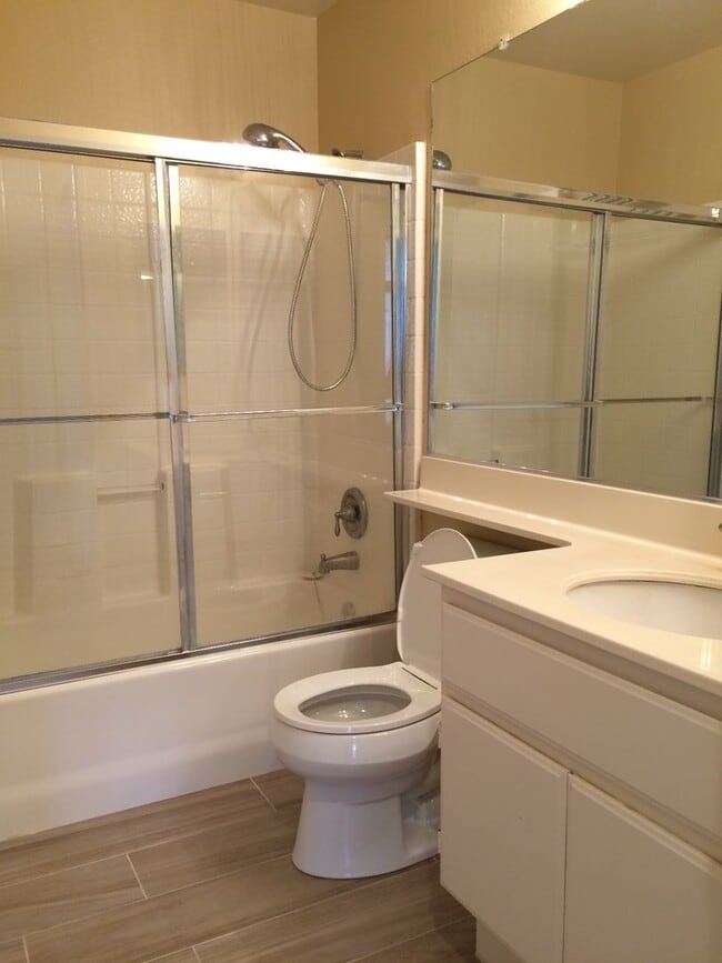 Building Photo - 2 Bd, 2 Ba in Aliso Viejo