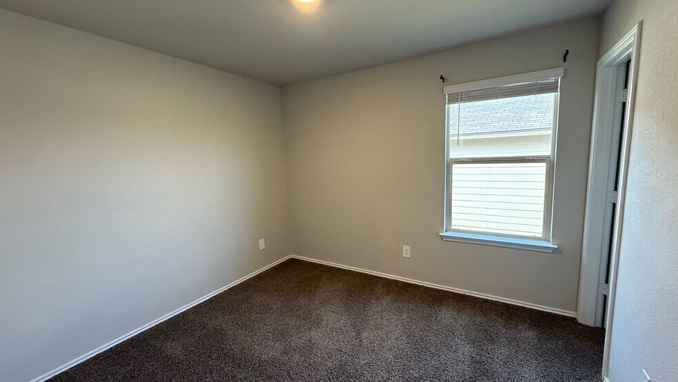 Building Photo - 2333 Merganser Dr