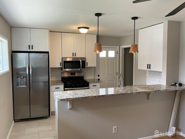 Building Photo - 3092 Bordentown Ave