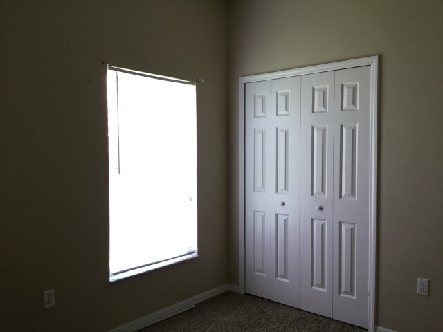 Building Photo - 647 Heraldo Ct