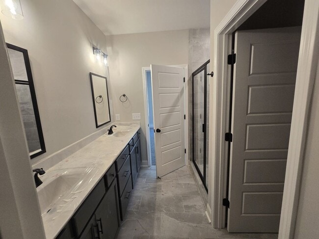 Building Photo - Ruby Floor Plan – 5BR/3BA New Construction...