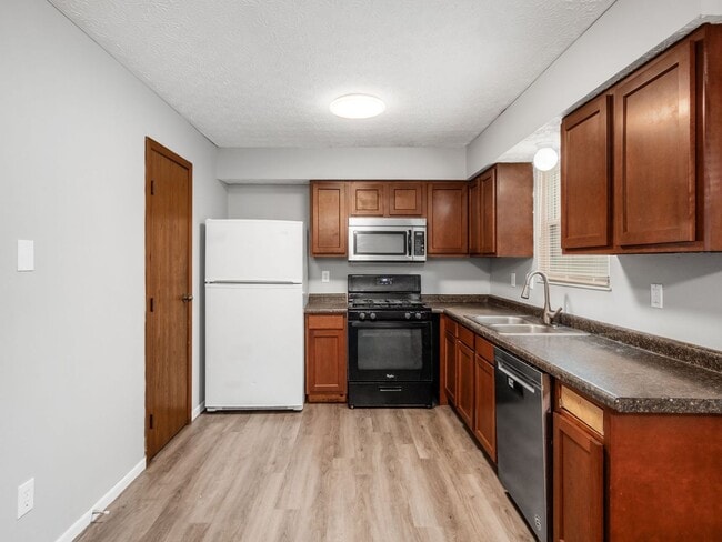 Building Photo - This home is going to go FAST! Apply TODAY!