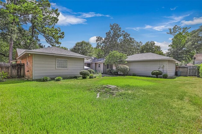 Building Photo - 7703 Pine Cup Dr