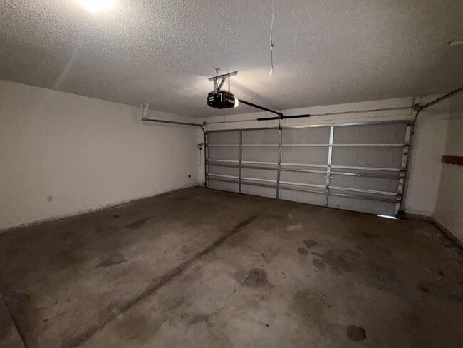 Building Photo - 3518 104th St