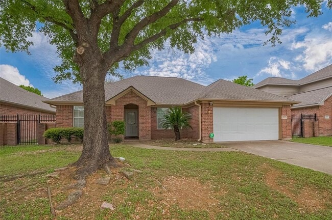 Building Photo - 4811 Tracemeadow Dr