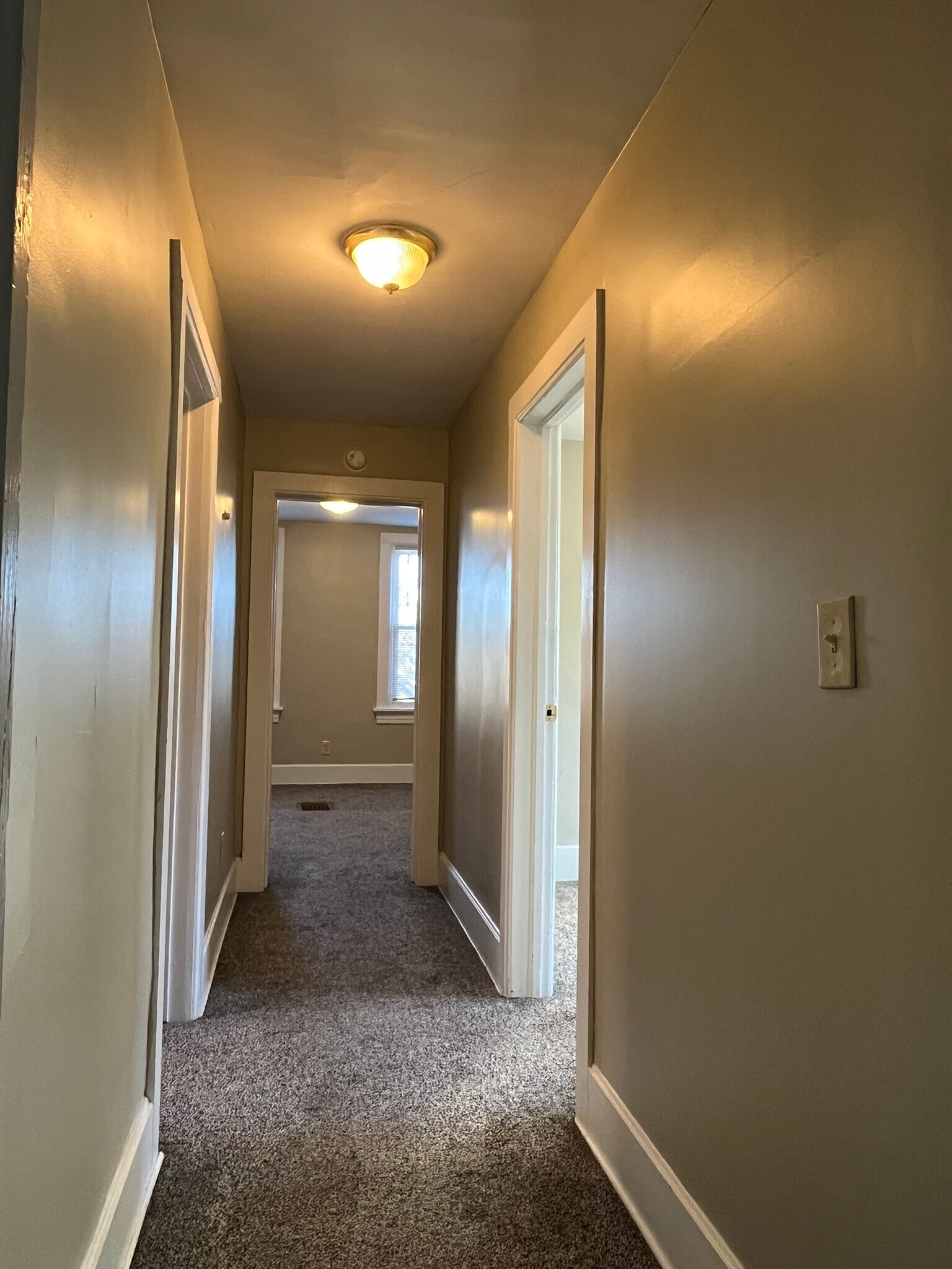 Building Photo - 2139 S Aldrich St