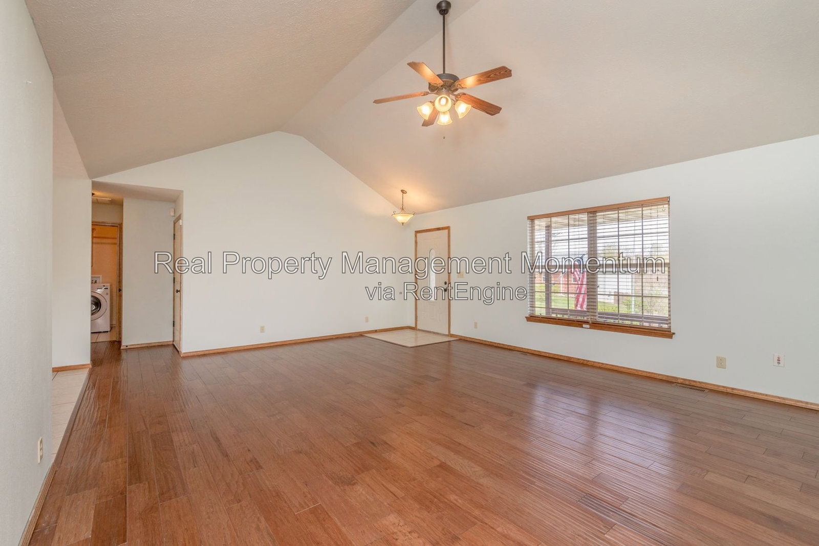 Building Photo - 732 E Gallup Hill Rd