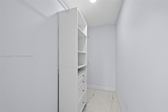 Building Photo - 1720 SW 13th St