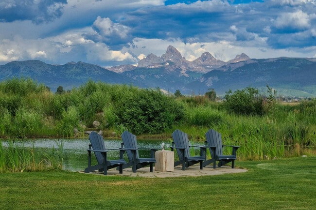 Building Photo - 4742 Heads Up Rd