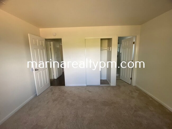 Building Photo - Charming 3 bedroom, 2 bathroom home locate...