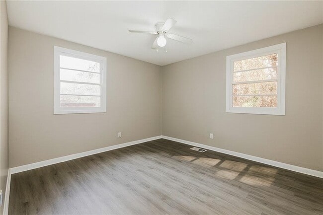 Building Photo - 3520 Ruby H Harper Blvd SE