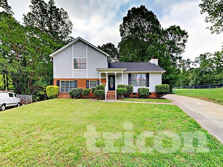 Primary Photo - 5801 Leaf Ct