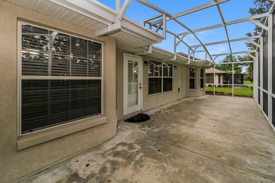 Building Photo - 4749 Abaco Dr