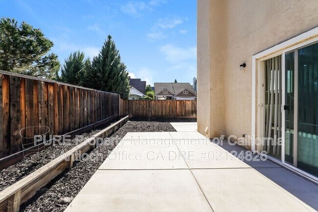 Building Photo - 1100 Twinbridge Ct
