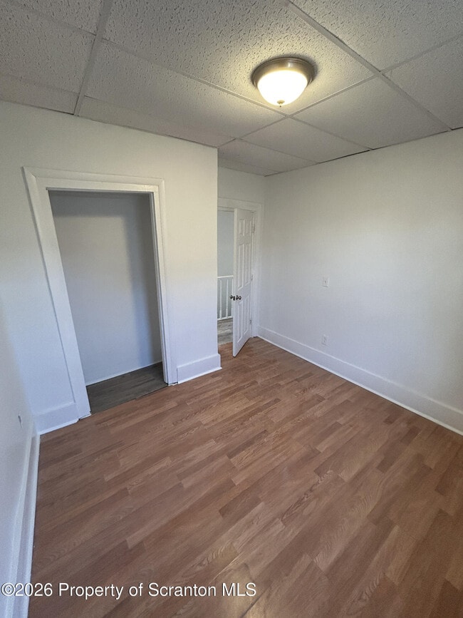 Building Photo - 210 N Bromley Ave