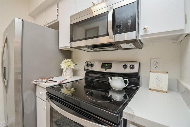 Building Photo - 4637 Wild Indigo St