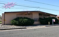 Building Photo - 336 Country Club Cir