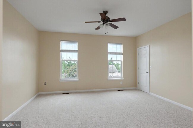 Building Photo - 9431 Stonewall Rd