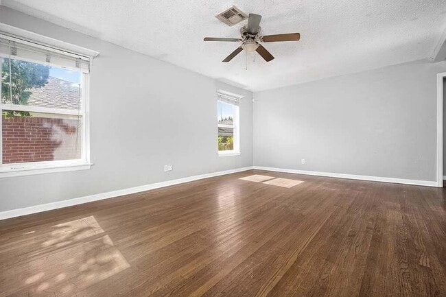 Building Photo - 2804 NW 46th St