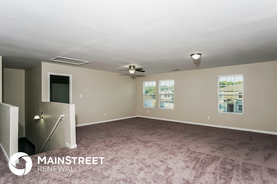 Building Photo - 15241 Tyler Mill Dr