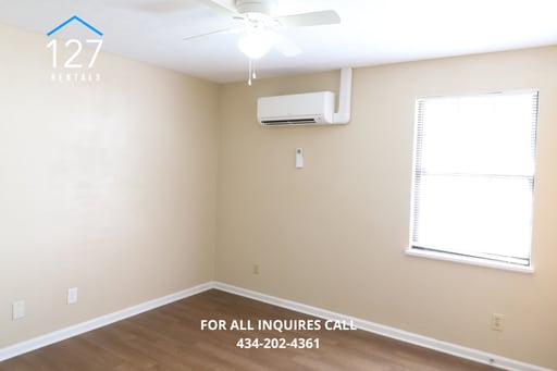 Building Photo - Updated 2BR with Private Entry, Spacious Yard, & Washer and Dryer Included