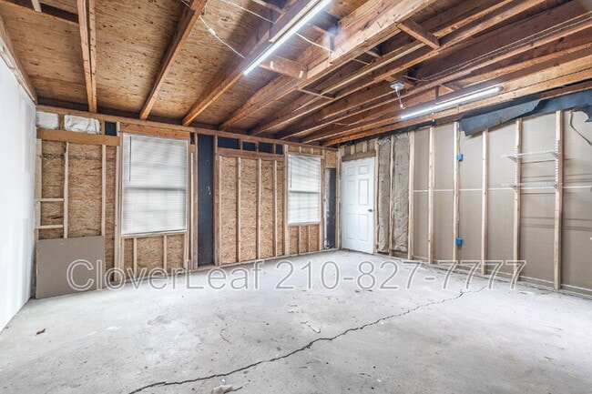 Building Photo - 1903 Athel Ave