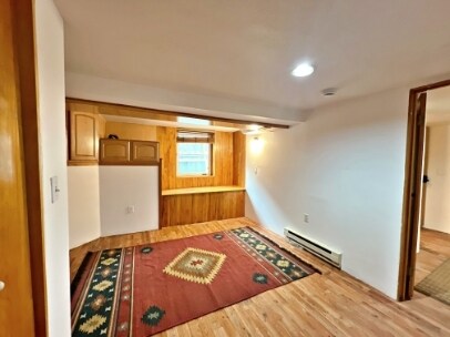 Building Photo - 5916 SE Francis St