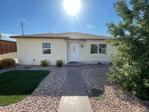 Building Photo - Affordable 2 Bedroom home near Downtown Yuma!
