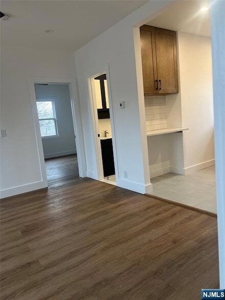 Building Photo - 66 Tuttle St