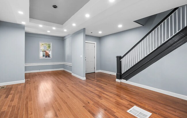 Building Photo - 260X Garrett Ave