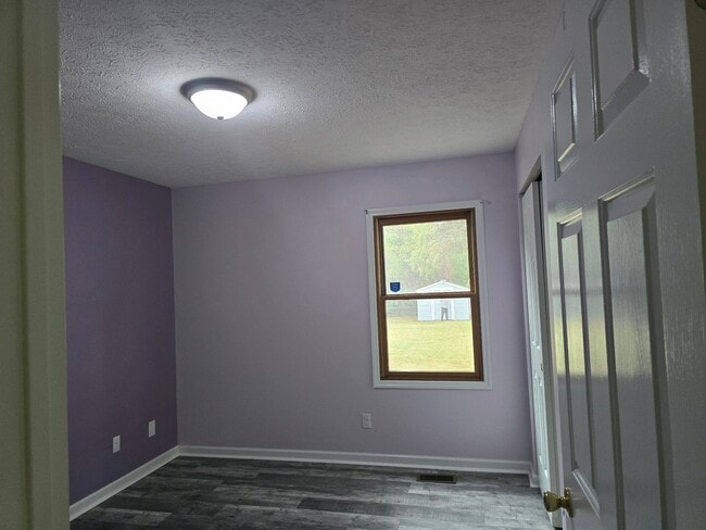 Building Photo - 600 Nordale Ave
