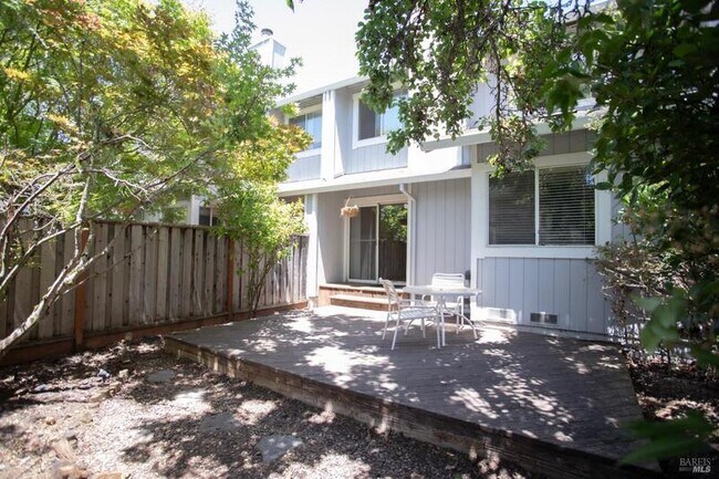 Building Photo - 1549 Monarch Pl