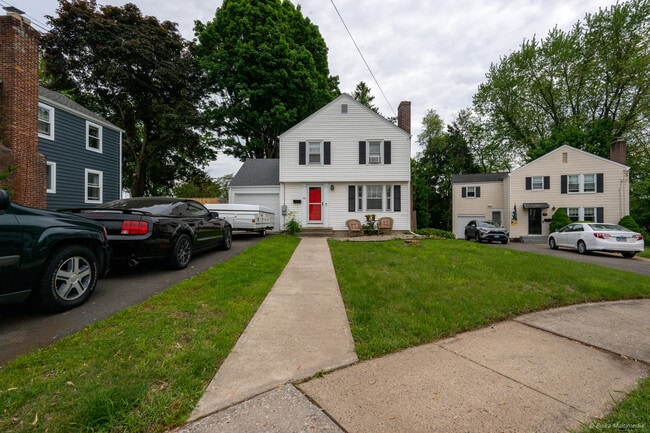 Primary Photo - 49 Taylor Rd