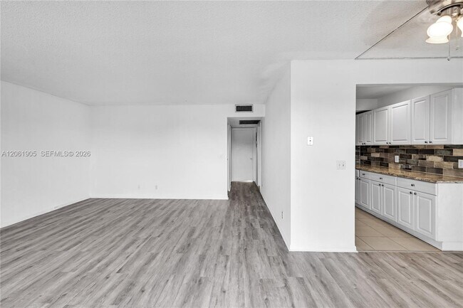 Building Photo - 300 SW 134th Way