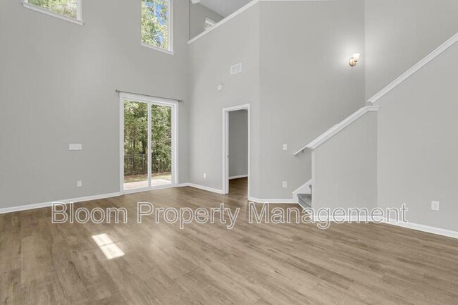 Building Photo - 4995 Hay Bale Ct