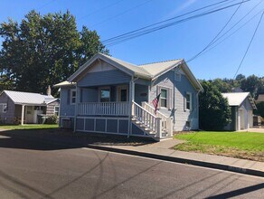 Building Photo - Charming 4-Bedroom Home with Office