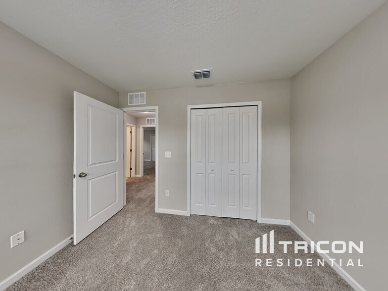 Building Photo - 66 Raphael Ln