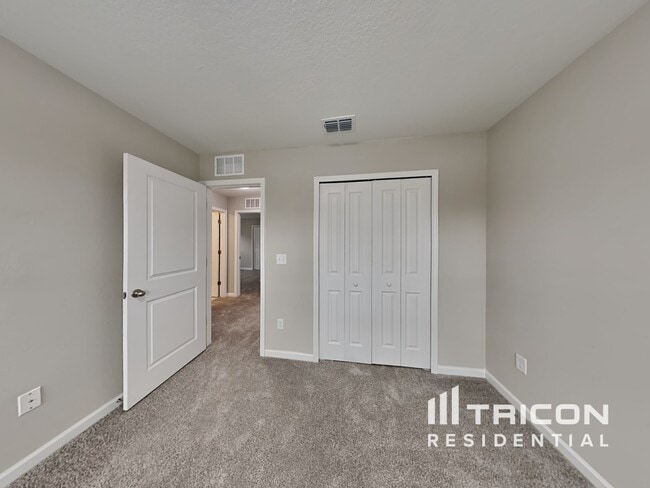 Building Photo - 66 Raphael Ln