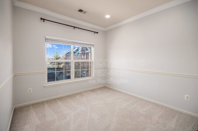 Building Photo - 6450 Waterfield Rd