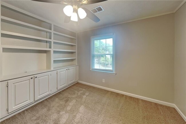 Building Photo - 115 Spring Ridge Ct